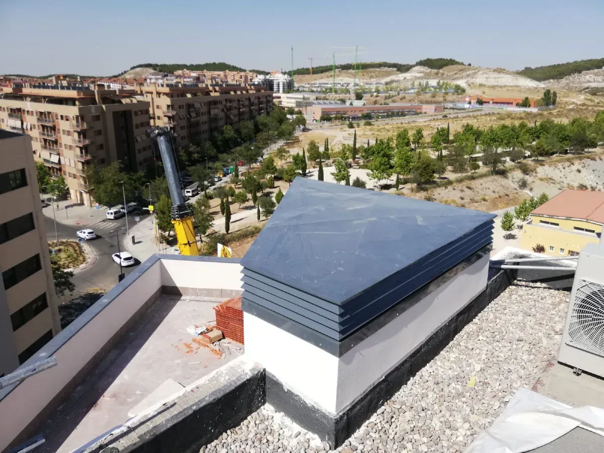 Instalación de remate de chimenea en Pozuelo de Alarcón